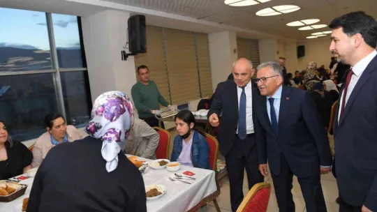 Başkan Büyükkılıç Yahyalılarla buluştu
