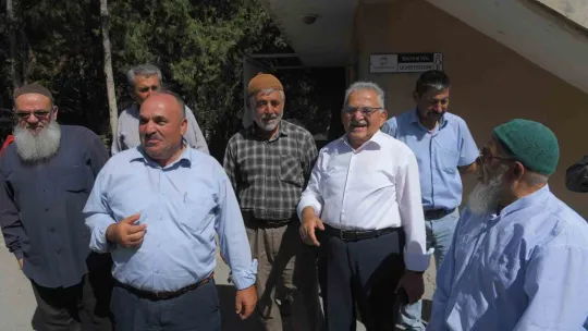 Başkan Büyükkılıç Yemliha'da Vatandaşın Taleplerini Dinledi