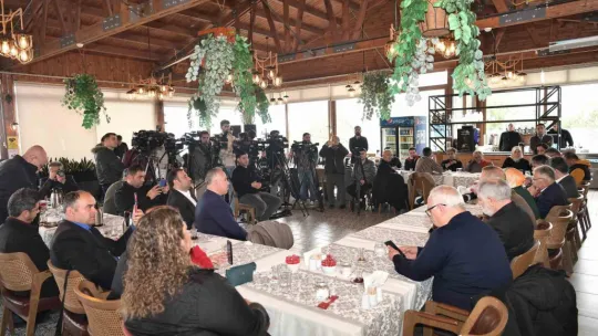 Başkan Büyükkılıç: ' Yeni havalimanı, hızlı tren gibi vizyon projeleri yakinen takip ediyoruz'