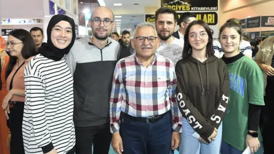 Başkan Büyükkılıç, başarılı öğrencileri Kayseri'ye davet etti