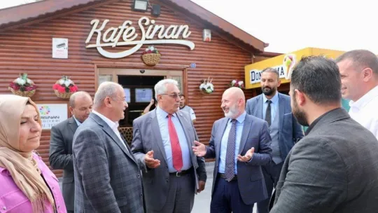 Başkan Çolakbayrakdar: 'Belediye olarak kendimizle yarışıyoruz'