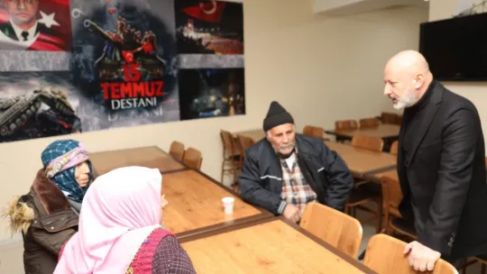 Başkan Çolakbayrakdar 'Bu zor günleri, her birlikte el ele gönül gönüle aşacağız'