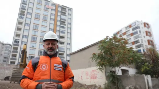Başkan Çolakbayrakdar: 'Dönüşümle 2 bin 185 aile kışı sıcacık evlerinde geçiriyor'