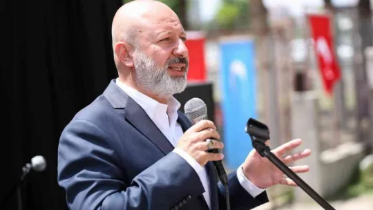 Başkan Çolakbayrakdar: 'Gençlerimiz için ne yapılsa azdır'