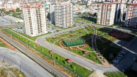 Başkan Çolakbayrakdar 'Hedef yeşil alanda kişi başına düşen 18 metrekare ile rekoru yenilemek'