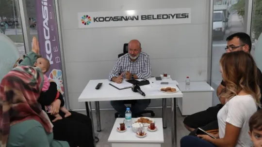 Ahmet Başkan, mahalleliyi dinlemeye devam ediyor