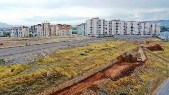 Başkan Çolakbayrakdar: 'İnsanların mutlu yaşayabileceği bir Kocasinan inşa ediyoruz'