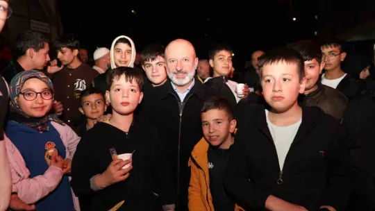Başkan Çolakbayrakdar: 'Kendi öz imkânlarıyla kentsel dönüşüm yapan belediyeyiz'