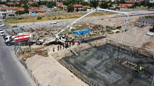Başkan Çolakbayrakdar 'Kentsel dönüşümle ayrıcalıklı yaşam sunuyoruz'