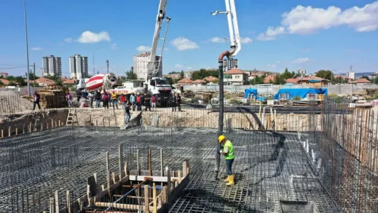 Başkan Çolakbayrakdar 'Kentsel dönüşümle ayrıcalıklı yaşam sunuyoruz'