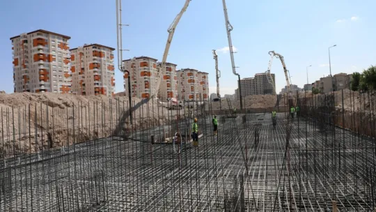 Başkan Çolakbayrakdar 'Kentsel dönüşümle ayrıcalıklı yaşam sunuyoruz'