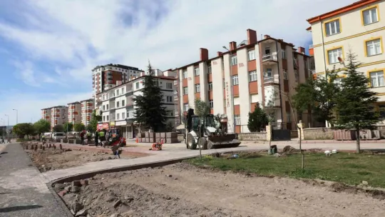 Başkan Çolakbayrakdar 'Kentsel dönüşümü, sosyal odaklı yapıyoruz'
