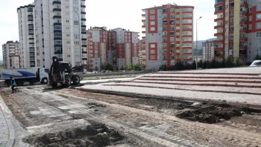 Başkan Çolakbayrakdar 'Kentsel dönüşümü, sosyal odaklı yapıyoruz'