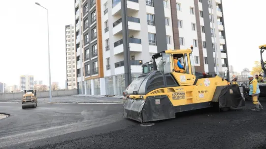 Başkan Çolakbayrakdar: 'Kocasinanımızın her bir noktasını güzelleştiriyoruz'