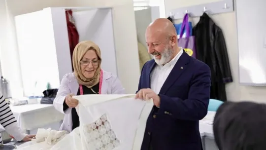 Başkan Çolakbayrakdar: 'Kurslarımız, istihdama ve aile ekonomisine katkı sağlıyor'