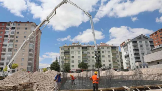Başkan Çolakbayrakdar: 'Mahallelerimiz, örnek ve marka yatırımlarla gelişip, büyüyor'