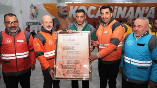 Başkan Çolakbayrakdar: 'Türkiye'ye örnek olan belediyeyiz'