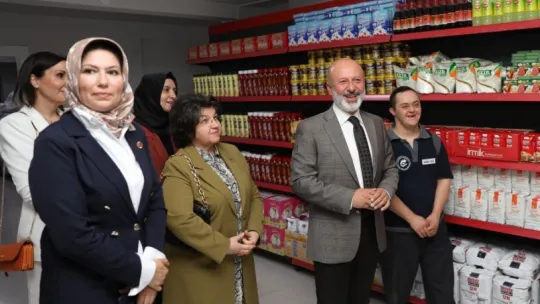 Başkan Çolakbayrakdar: 'Türkiye'ye örnek olacak proje ile yine yüzleri güldürmeye devam edeceğiz'