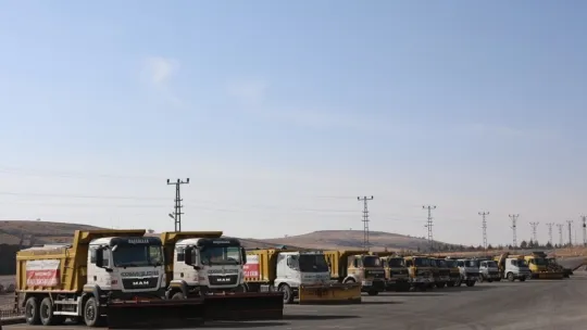Başkan Çolakbayrakdar, 'Yeter Ki bereket yağsın, kar temizlemeye hazırız'