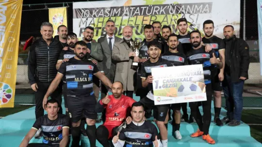 Başkan Çolakbayrakdar'dan futbol severlere müjde