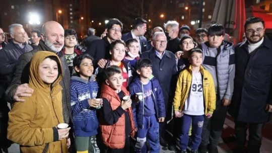 Başkan Çolakbayrakdar, her gün bir mahallede