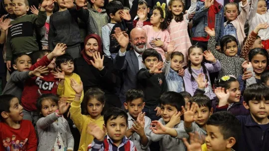 Başkan Çolakbayrakdar iftarda gençlerle buluşuyor