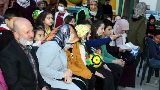 Başkan Çolakbayrakdar, iftarı yetim çocuklarla açtı