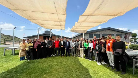 Başkan Özdoğan'dan YKS'ye hazırlanan öğrencilere moral