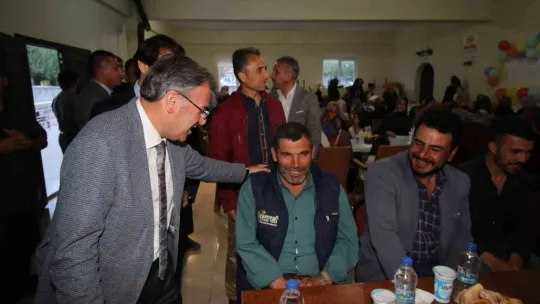 Başkan Özdoğan, Hürmetçi sakinleriyle iftarda buluştu