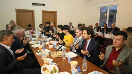 Başkan Özdoğan, Hürmetçi sakinleriyle iftarda buluştu