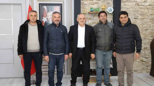 Başkan Öztürk EYT'den faydalanan personelleriyle vedalaştı