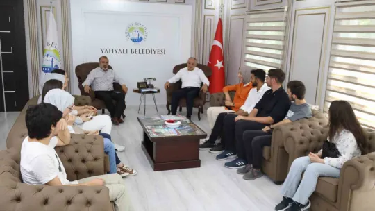 Başkan Öztürk, Yeni Üniversitelileri Tebrik Etti