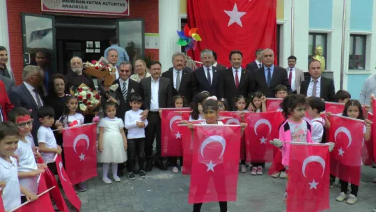 En çok okul yapan belediye