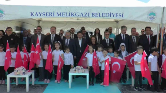 En çok okul yapan belediye