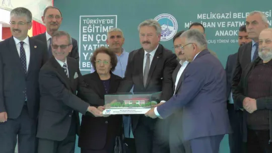 En çok okul yapan belediye
