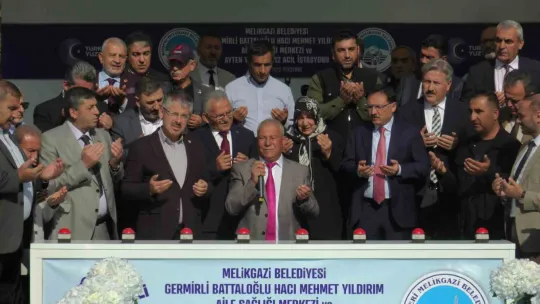 Başkan Palancıoğlu: 'Türkiye'de aile sağlığı merkezi ve okulda rekorunu elimizde bulunduruyoruz'