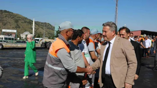 Başkan Palancıoğlu Belediye Çalışanlarıyla Bayramlaştı