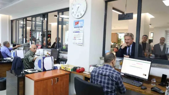 Başkan Palancıoğlu, Emlak ve Çevre Temizlik Vergisi'ni ödedi