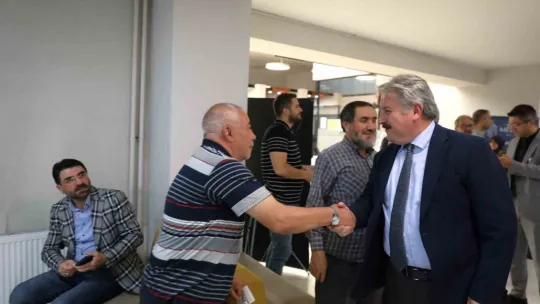 Başkan Palancıoğlu, Emlak ve Çevre Temizlik Vergisi'ni ödedi
