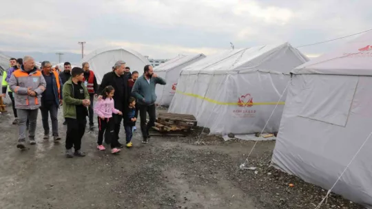 Başkan Palancıoğlu, Çadırkent'i ziyaret etti