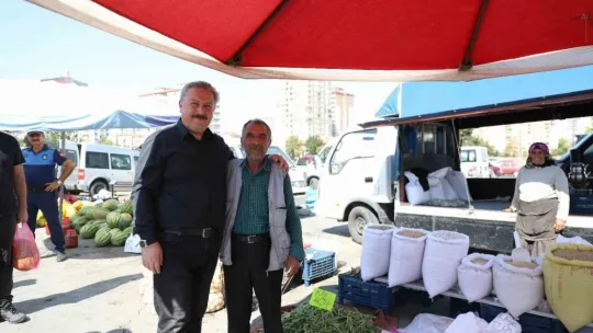 Başkan Palancıoğlu köy pazarını gezdi