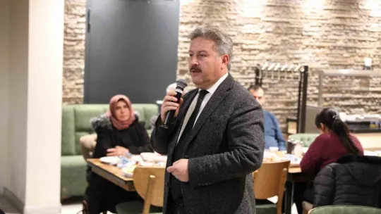 Başkan Palancıoğlu, muhtarlarla iftarda buluştu