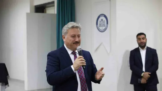 Başkan Palancıoğlu'ndan öğrencilere altın öğütler