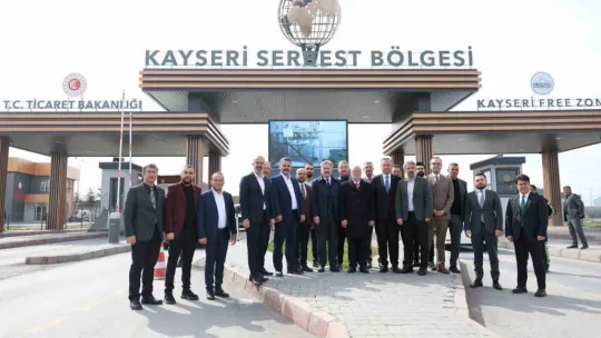 Başkan Palancıoğlu, Serbest Bölge'de fabrikaları ziyaret etti