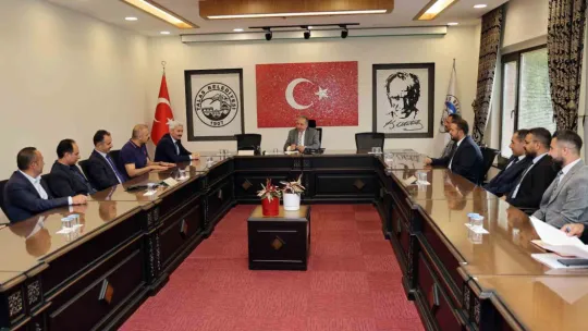 Başkan Yalçın: 'Eğitimin yeri ayrı desteğimiz sürecek'