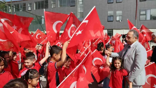 Başkan Yalçın: 'İkinci yüzyılın yöneticilerisiniz'