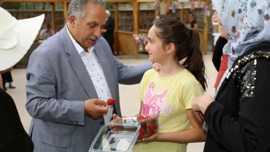 Başkan Yalçın 'Maharetli Eller'de