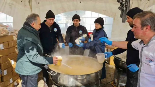 Başkan Yalçın'dan 6 Şubat ve Miraç Kandili Mesajı