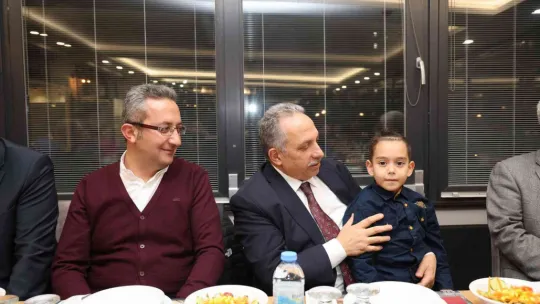 Başkan Yalçın'dan Tebrik ve Kaynaşma Toplantısı