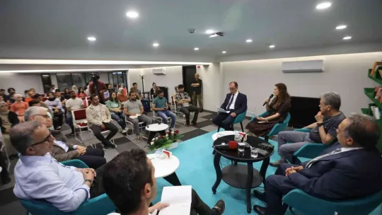 Başkan Yalçın Gençlerle Yapay Zekayı konuştu